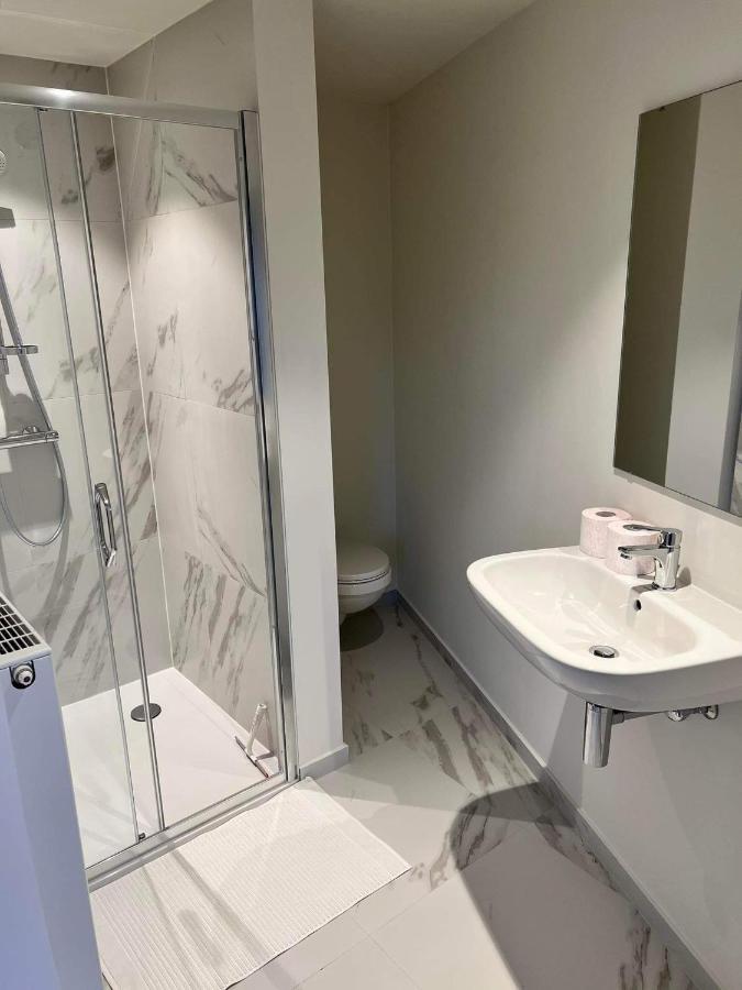 Prachtige Kamer In Centrum Brugge Met Badkamer ! المظهر الخارجي الصورة
