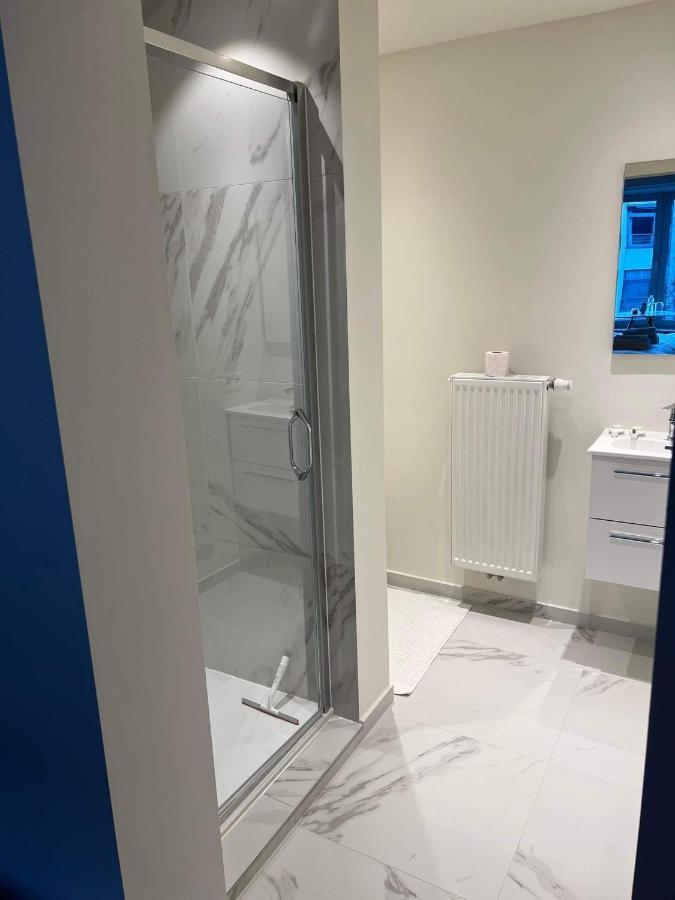 Prachtige Kamer In Centrum Brugge Met Badkamer ! المظهر الخارجي الصورة