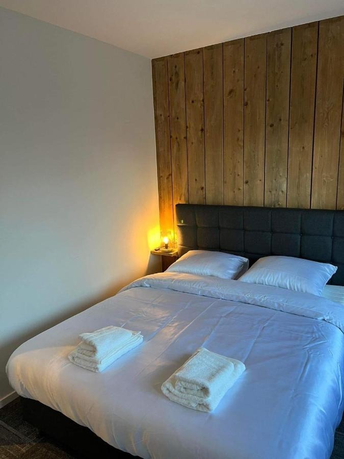 Prachtige Kamer In Centrum Brugge Met Badkamer ! المظهر الخارجي الصورة