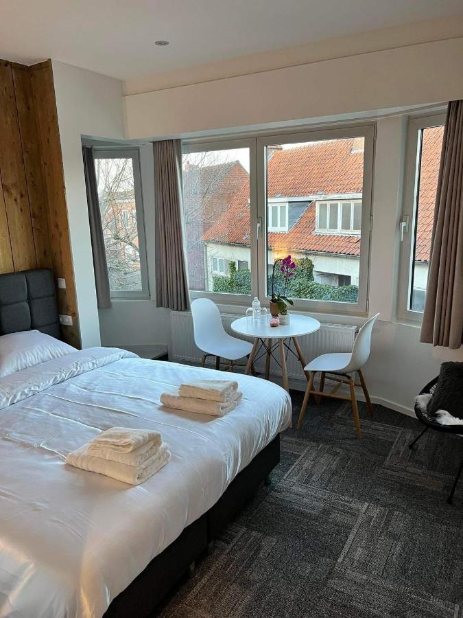 Prachtige Kamer In Centrum Brugge Met Badkamer ! المظهر الخارجي الصورة
