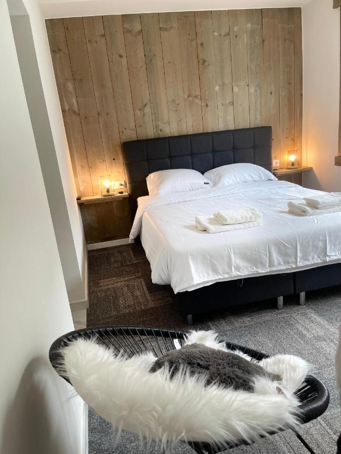 Prachtige Kamer In Centrum Brugge Met Badkamer ! المظهر الخارجي الصورة