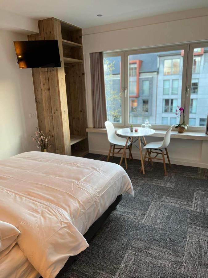 Prachtige Kamer In Centrum Brugge Met Badkamer ! المظهر الخارجي الصورة