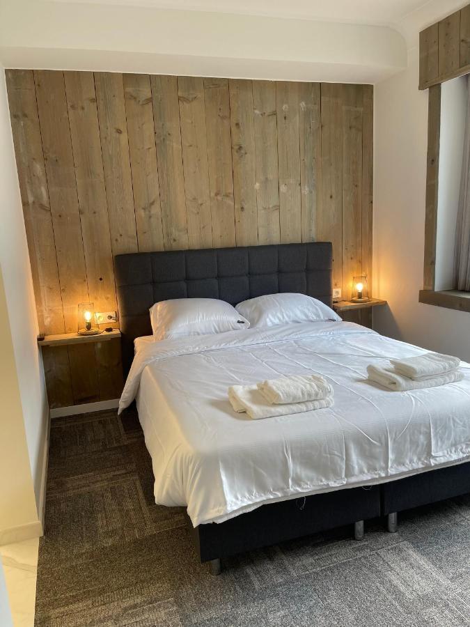 Prachtige Kamer In Centrum Brugge Met Badkamer ! المظهر الخارجي الصورة
