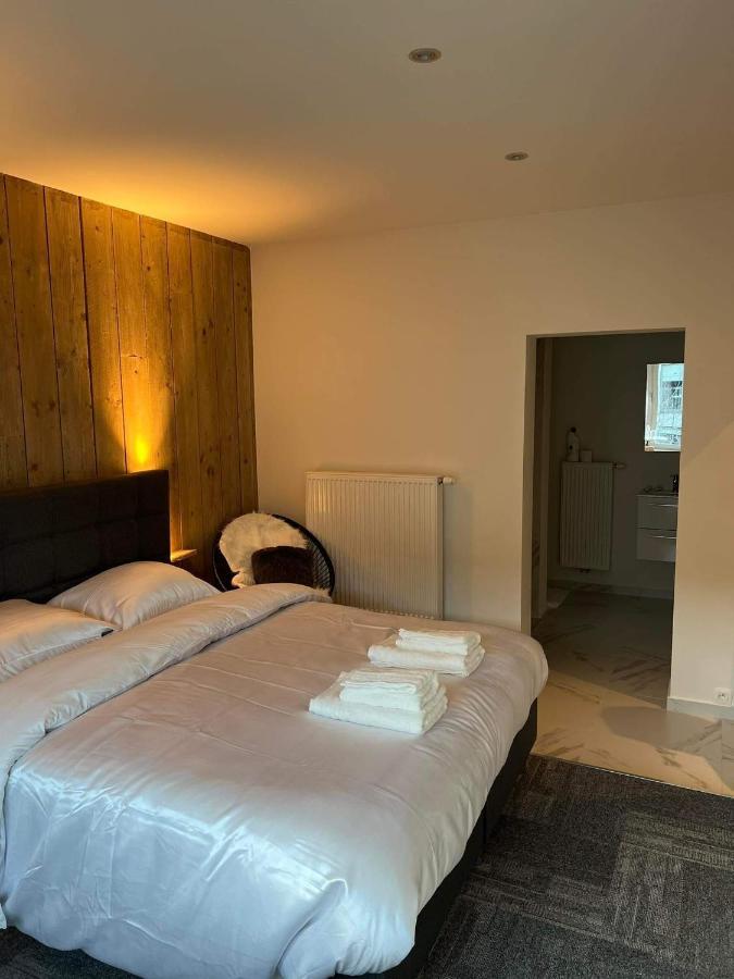 Prachtige Kamer In Centrum Brugge Met Badkamer ! المظهر الخارجي الصورة